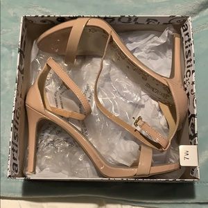 Nude ankle strap heel